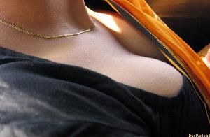 Abitha Aunty_69.jpg Cute Abitha Aunty Saree Candid Panties and Nudes